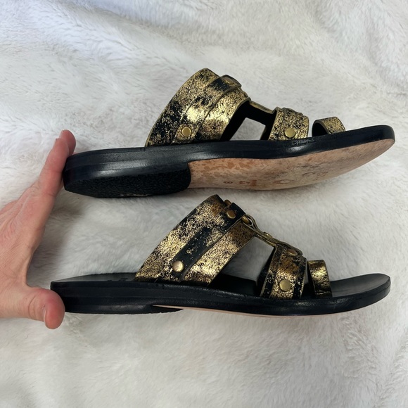 Stylish Black and Gold Women's Sandals - Picture 8 of 12